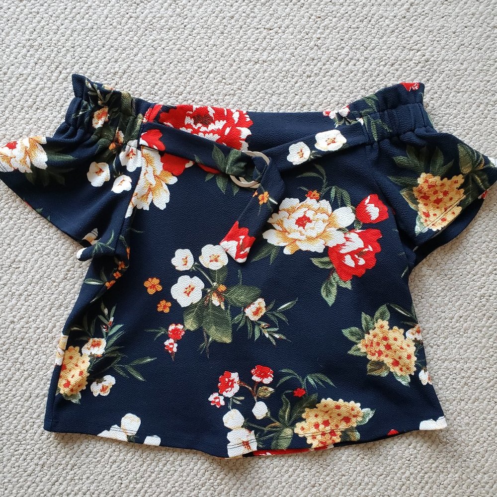 Floral Off the Shoulder Top Sz S
